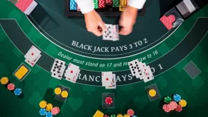 Blackjack, hay còn được gọi là "21", là một trò chơi đánh bài phổ biến được chơi trên khắp thế giới.